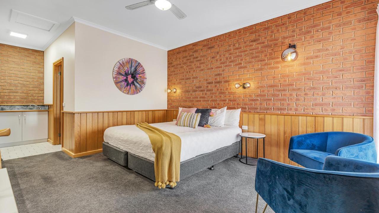 Golden River Motor Inn Moama Buitenkant foto
