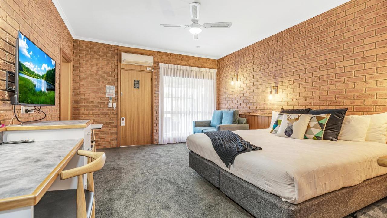 Golden River Motor Inn Moama Buitenkant foto