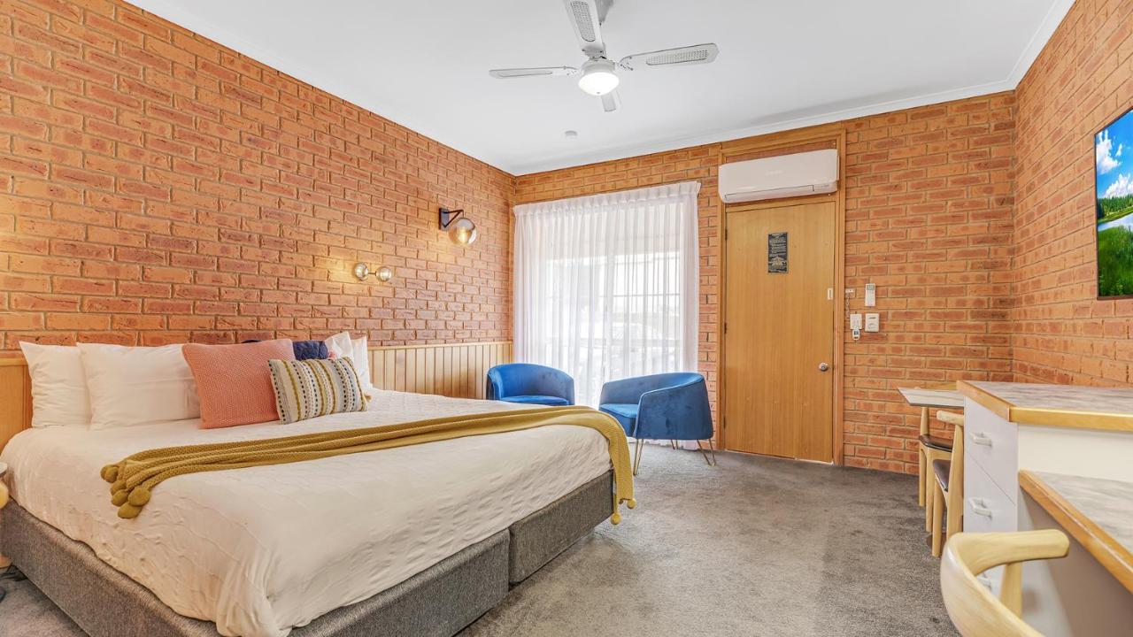 Golden River Motor Inn Moama Buitenkant foto