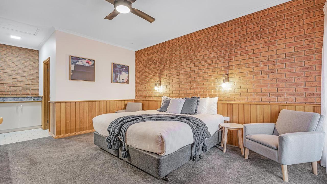 Golden River Motor Inn Moama Buitenkant foto