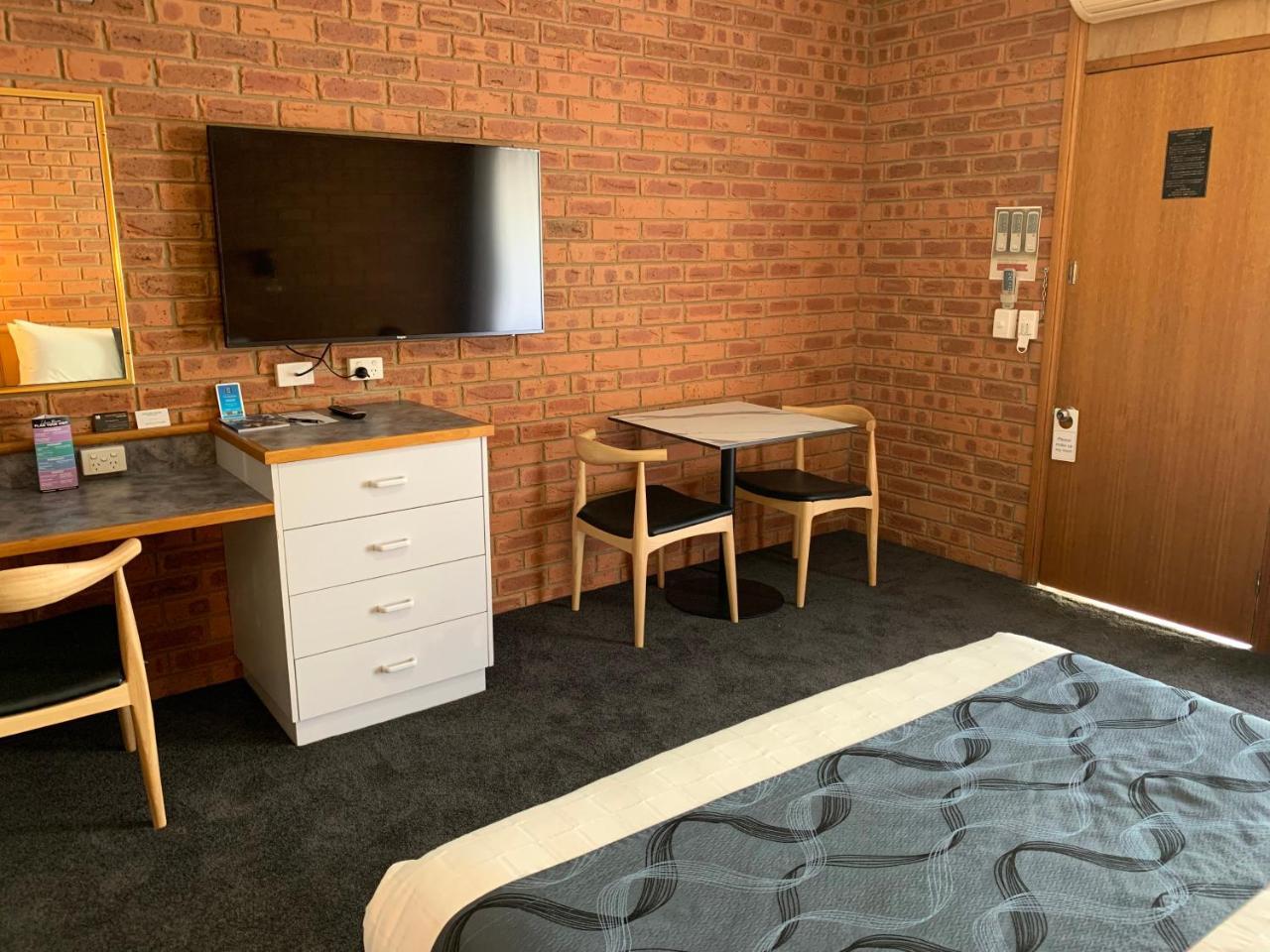 Golden River Motor Inn Moama Buitenkant foto