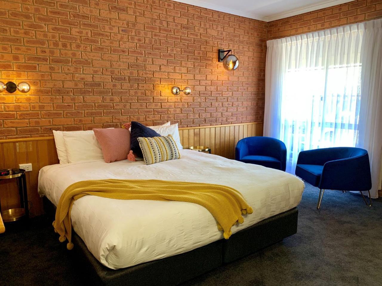 Golden River Motor Inn Moama Buitenkant foto